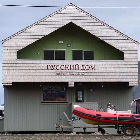 Russkiy Dom Longyearbyen Eksteriør billede