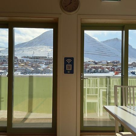 Russkiy Dom Longyearbyen Eksteriør billede
