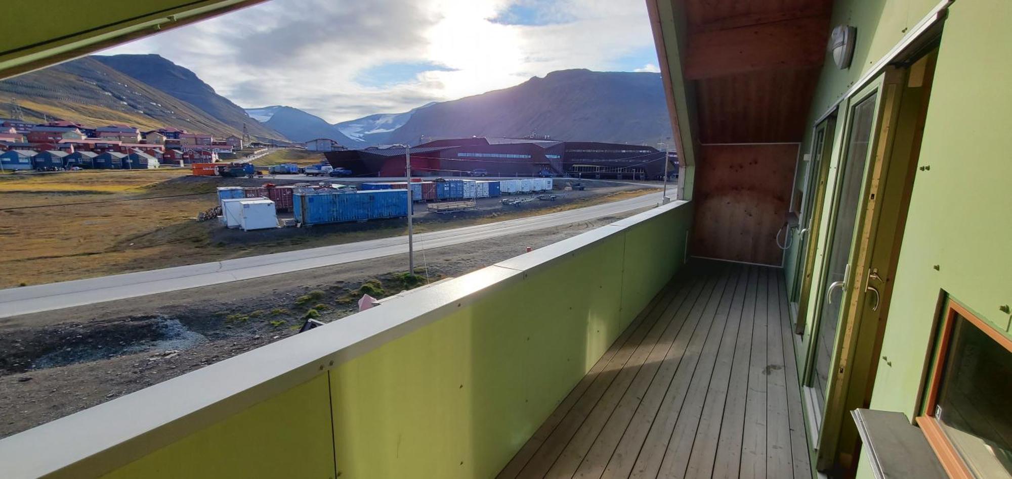 Russkiy Dom Longyearbyen Eksteriør billede